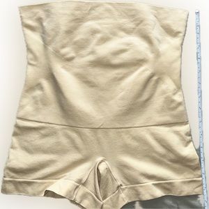 Empetua High Waisted Shaper Shorts Smooth Look. Size XL